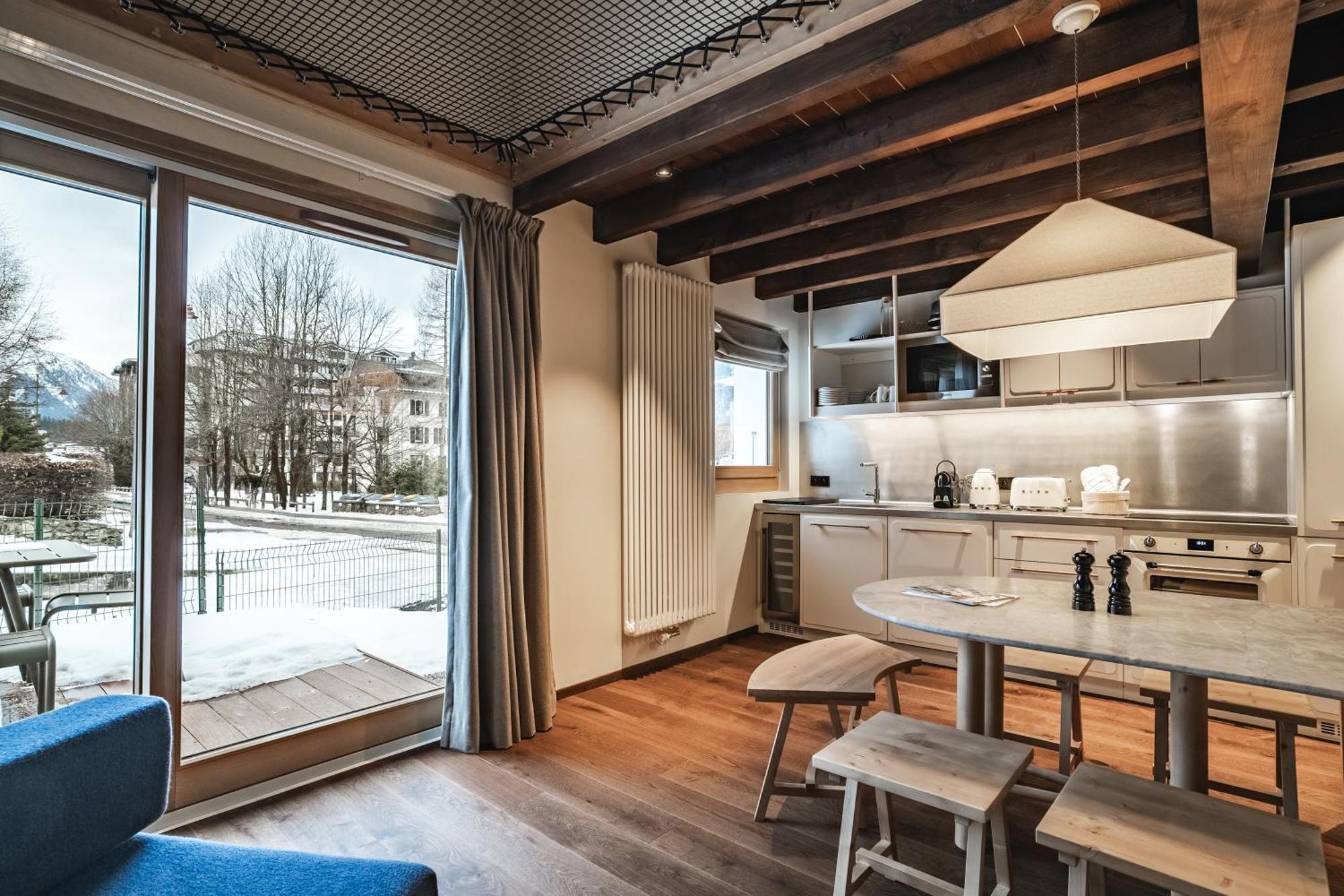 Appartements De L'Heliopic Chamonix Exterior photo
